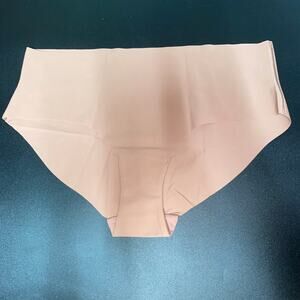 NWT Parade Burlwood Beige Universal Hip Hugger Panties Underwear Size Small